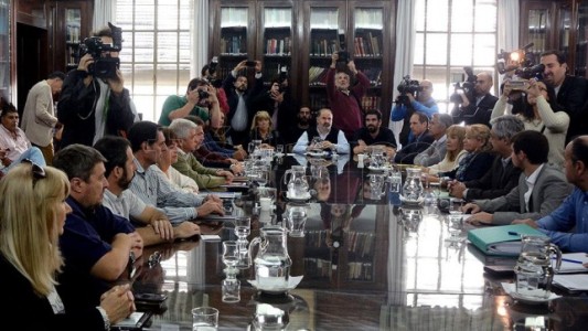 Gobierno bonaerense formuló propuesta "superadora" pero los gremios docentes la rechazan