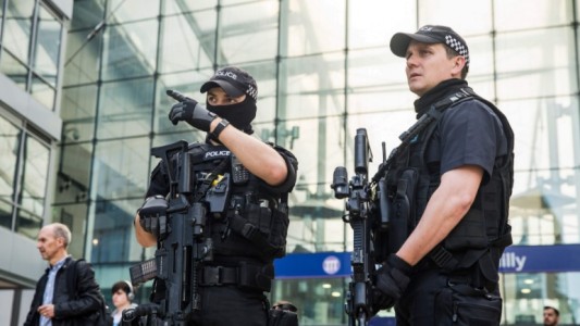 Reino Unido: elevan a "crítico" el nivel de alerta y las Fuerzas Armadas salen a patrullar las calles