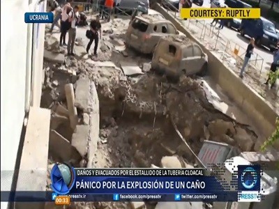 El estallido de un caño cloacal generó pánico en Kiev