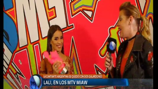La emoción de Lali Espósito luego de recibir su quinto premio MTV MIAW