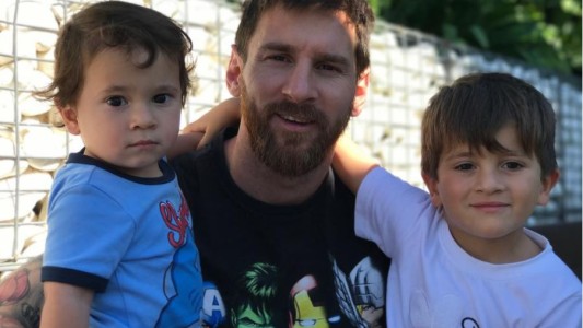 El tierno posteo de la mujer de Messi por la llegada de su marido a España