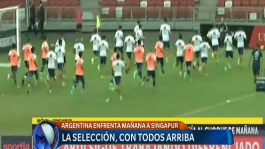 Sampaoli probó con dos defensores y cinco delanteros de cara al partido ante Singapur