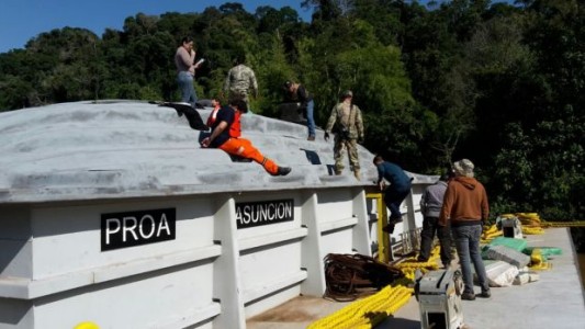 Decomisaron 15 mil kilos de marihuana en un barca en el río Paraná