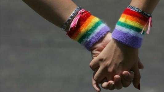 Ecuador: las clínicas en las que torturan, violan y humillan a mujeres para "curar" la homosexualidad