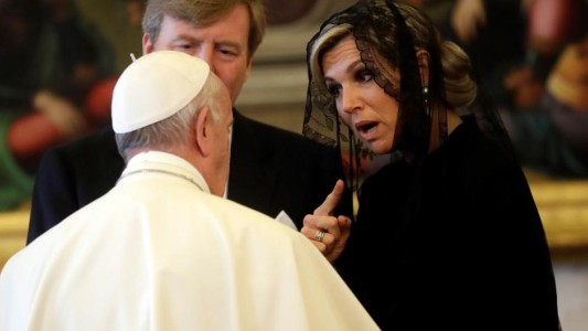 Francisco recibió a Máxima Zorreguieta y a su esposo Guillermo Alejandro