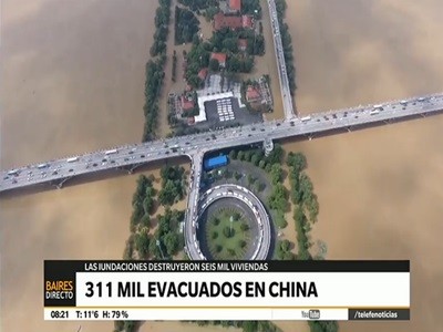 Más de 300.000 evacuados en China por las inundaciones
