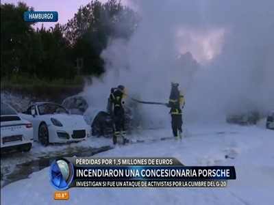 En las protestas de Hamburgo incendiaron una concesionaria de autos de lujo