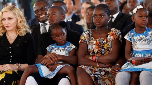 Madonna solidaria en África: inauguró un hospital de cirugía con el nombre de su hija