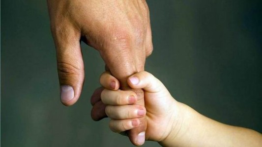 La Justicia convalidó la adopción de un nene entregado por su madre a una pareja