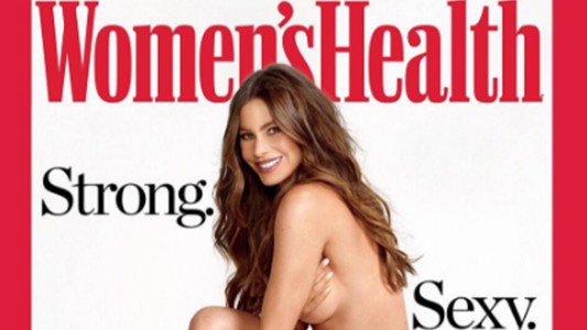 "Fuerte, sexy y desnuda": el jugado topless de Sofía Vergara a los 45 años