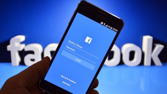 Mirá lo que pasa en Facebook cuando escribís la palabra FELICITACIONES