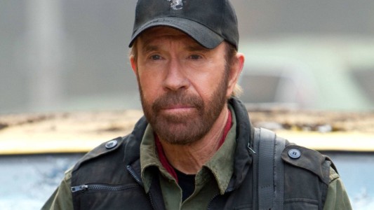 Chuck Norris tuvo dos infartos en menos de una hora y sobrevivió