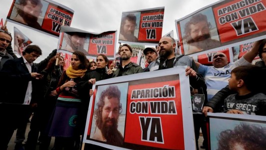 Denuncian en Comodoro Py a Macri y a tres ministros por la desapareción de Santiago Maldonado