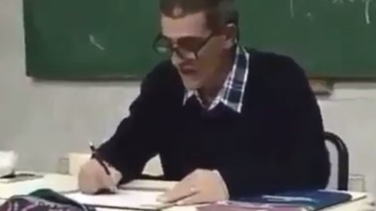 Video: el profesor que preguntó por Santiago Maldonado al pasar lista en clase