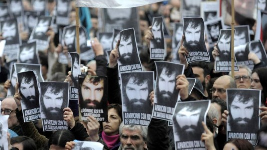 Sancionaron a una docente por dar una clase sobre la desaparición de Santiago Maldonado