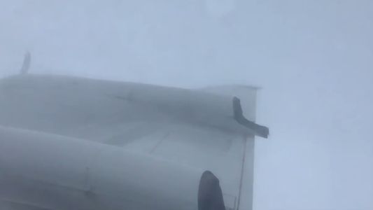 Video: Así es volar en medio del huracán Irma