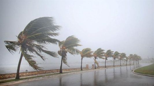 El huracán Irma azotó a Cuba y ahora se dirige a Florida