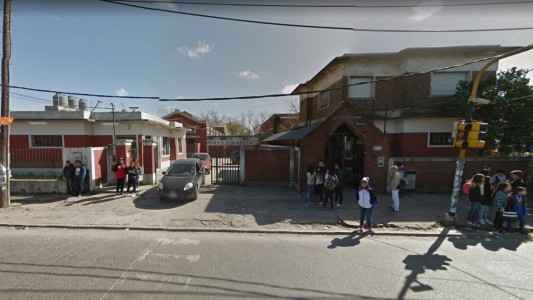 Un docente denunció que fue hostigado por la Policía Bonaerense tras hablar de Santiago Maldonado en clase