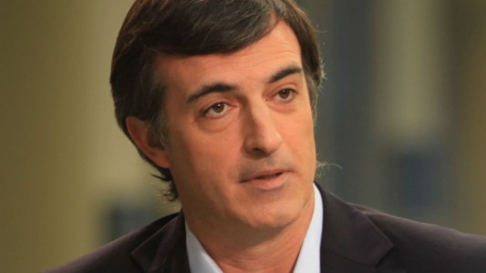 Esteban Bullrich se cayó y se fisuró el codo