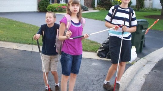 La historia de la familia que enterró a tres de sus hijos en un fin de semana