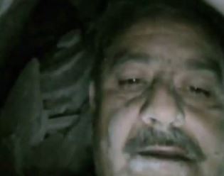 Selfie claustrofóbica: se la tomó atrapado bajo los escombros del terremoto en México