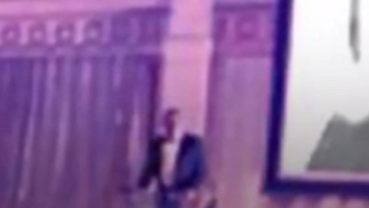 Video venganza: el hombre que puso un video de las infidelidades de su novia en medio de la boda