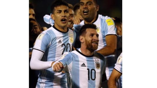 Maradona: "Seguimos manteniendo el respeto del mundo a la celeste y blanca"