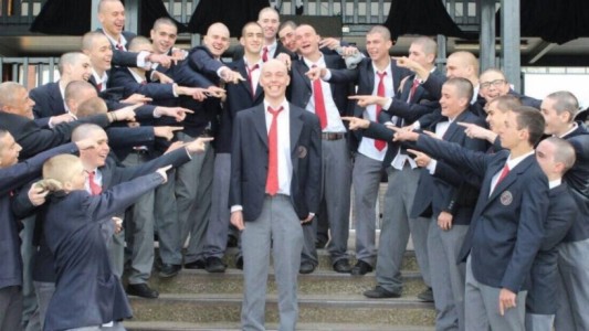 El conmovedor gesto de un grupo de estudiantes para apoyar a un compañero con cáncer