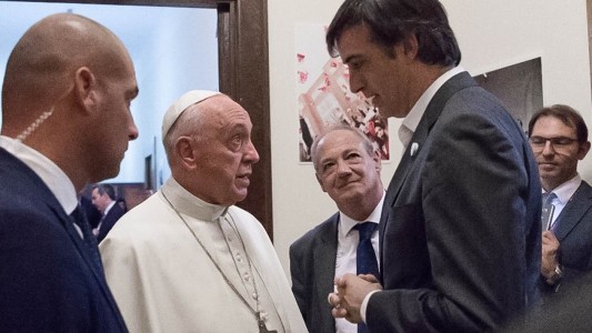 El Papa recibió a Esteban Bullrich en Roma y le pidió al Gobierno que "cuide a los pobres"