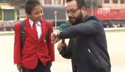 La desopilante reacción de un nene que abandonó una entrevista de TV para no llegar tarde a la escuela