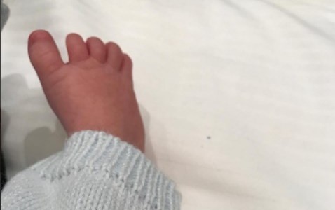 El reality de "Marley papá": la odisea de cambiar el pañal de Mirko