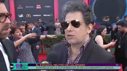 Sorprendió el español neutro de Andrés Calamaro en los Latin Grammy