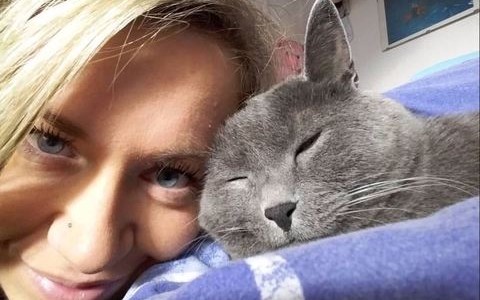 Buscó a su madre biológica por años y cuando la encontró recibió esta respuesta: "Sos hija de una violación, olvidate de mí"