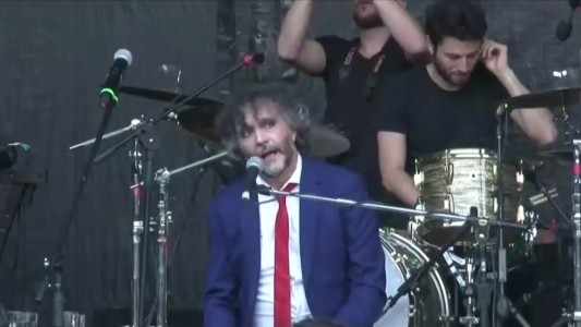 Homenaje de Fito Páez por la tragedia del submarino