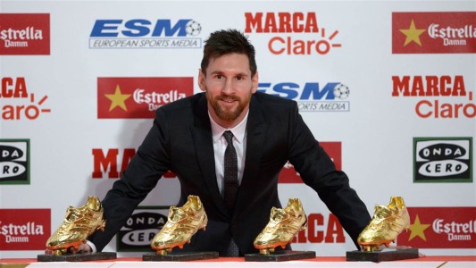 Messi recibió su cuarta Bota de Oro y alcanzó a Cristiano Ronaldo