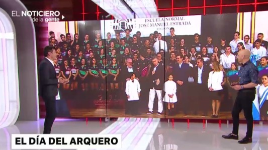 Macri: "Como gobernador anduvo mucho mejor que como arquero"