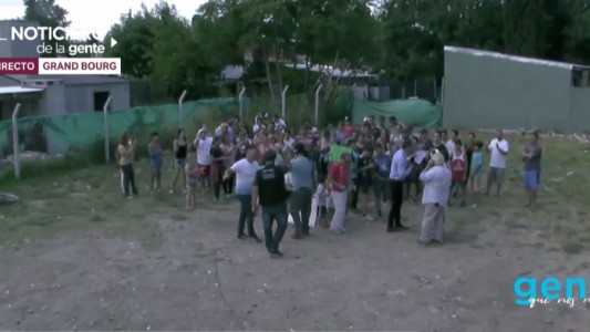 Gente que nos necesita: quieren recuperar el club de su barrio