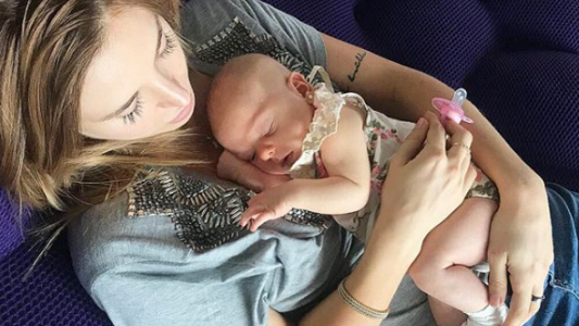 A un mes de ser mamá, Jesica Cirio escribió un mensaje inspirador para las mujeres