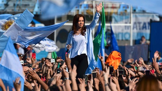 Cristina apeló su procesamiento con prisión preventiva en la causa por traición a la patria