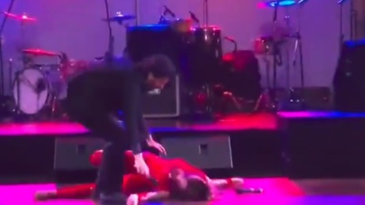 El impactante golpe que sufrió Fátima Florez en pleno show