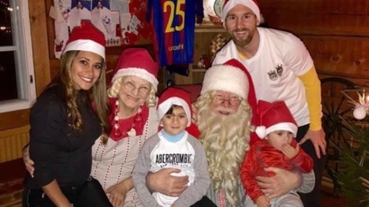 La tierna foto de Messi y su familia festejando la Navidad