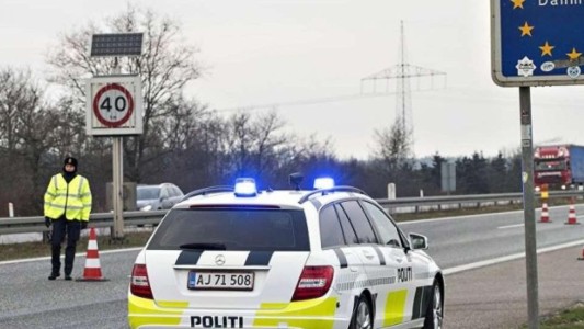 Tenía 1000 cigarrillos de marihuana, creyó que se subía a un taxi, pero era un patrullero: quedó detenido