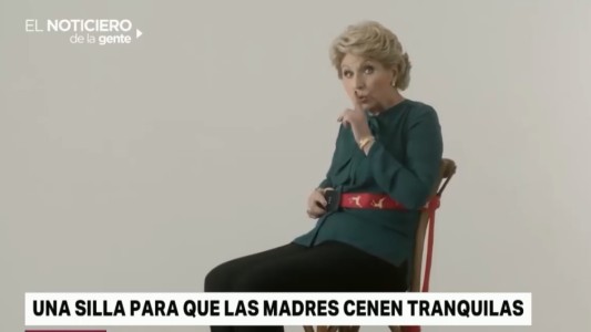 Un sentador de madres, la azafata cantante y el pingüino bailarín