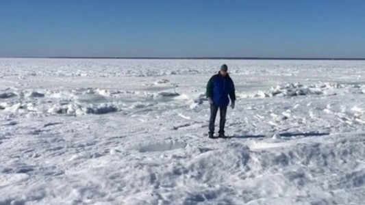 Impactante video: se congeló el mar en Massachusetts, Estados Unidos