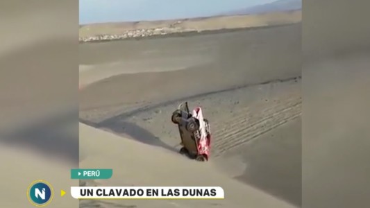 Un clavado en las dunas
