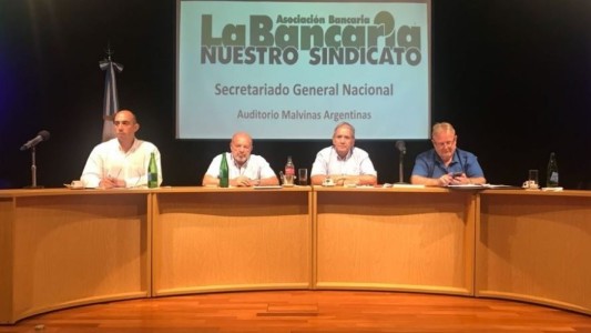 Bancarios anunciaron un paro nacional para el viernes 9