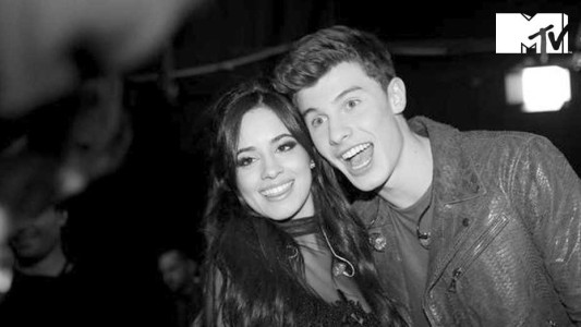 La verdad detrás de la imagen de Camila Cabello y Shawn Mendes agarrados de la mano