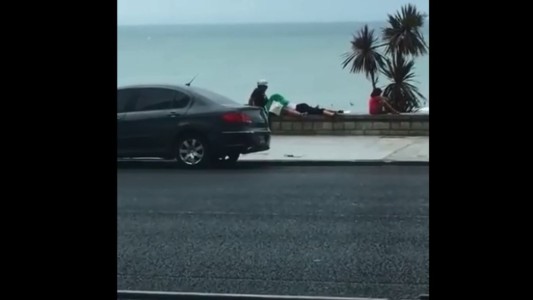 Escándalo en Mar del Plata: graban a una pareja teniendo sexo en Playa Grande