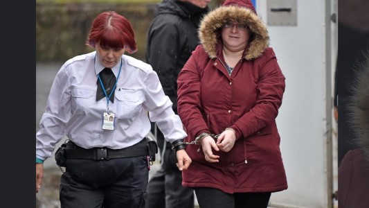 Horror en Reino Unido: una madre asfixió a su bebé de 7 semanas tras un intento fallido de envenenamiento