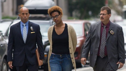 Condenaron a la mujer que fue de compras con el cadáver de su hijo